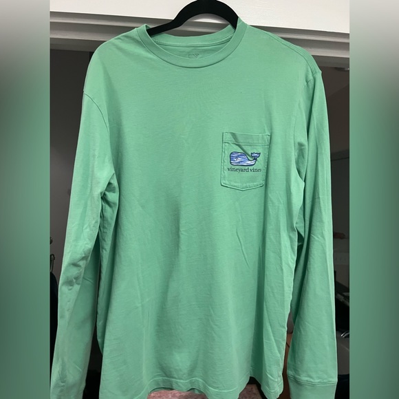 Vineyard Vines tee - Picture 3 of 3